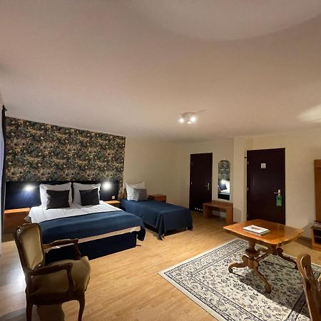 Golabek Leba Hotel Ngoại thất bức ảnh