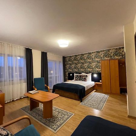 Golabek Leba Hotel Ngoại thất bức ảnh