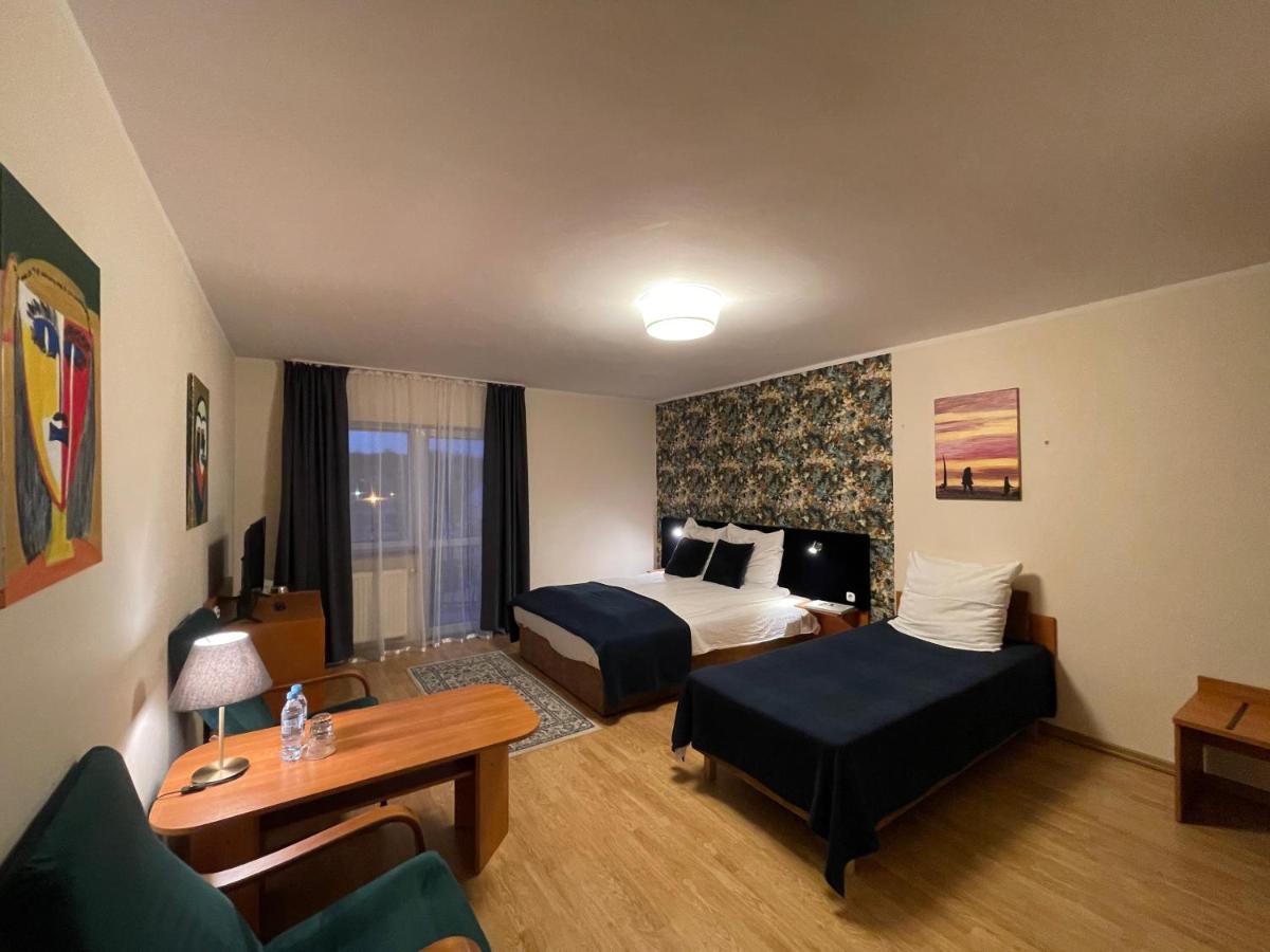 Golabek Leba Hotel Ngoại thất bức ảnh