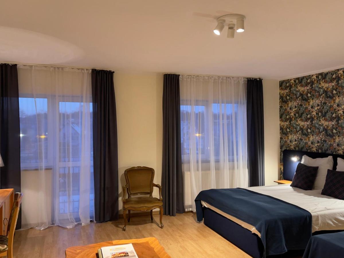 Golabek Leba Hotel Ngoại thất bức ảnh