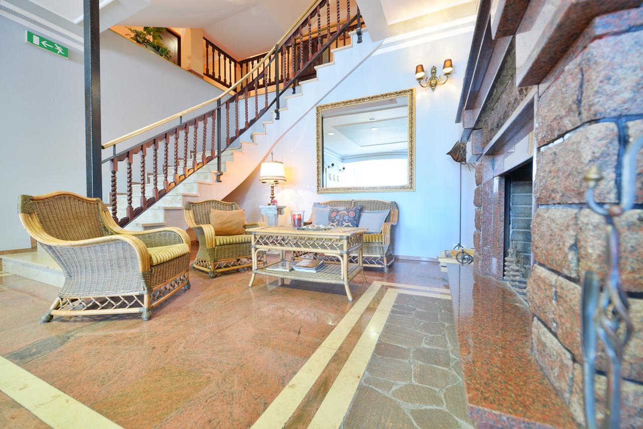 Golabek Leba Hotel Ngoại thất bức ảnh
