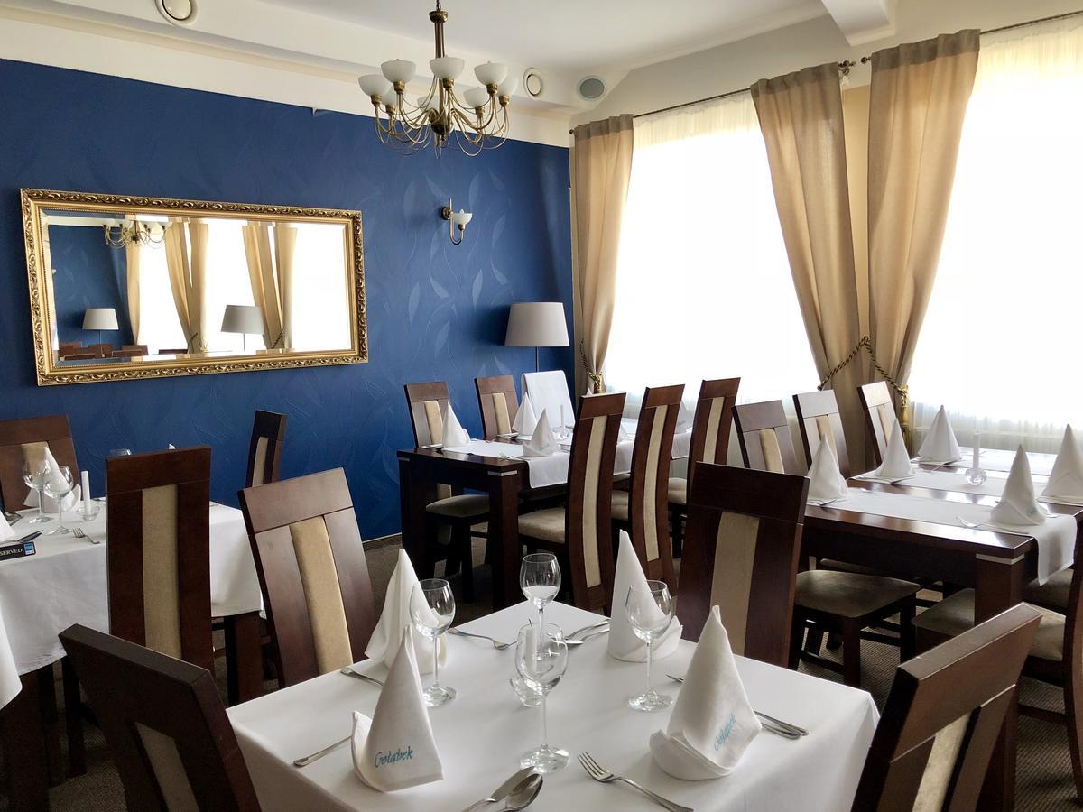 Golabek Leba Hotel Ngoại thất bức ảnh